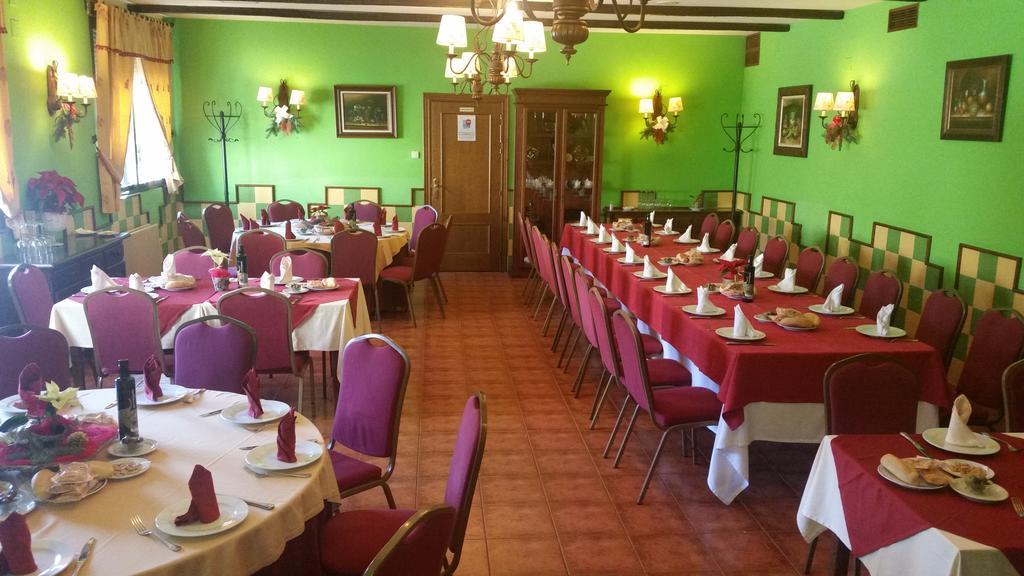 Hidalgo Hotel Alcaudete Ngoại thất bức ảnh